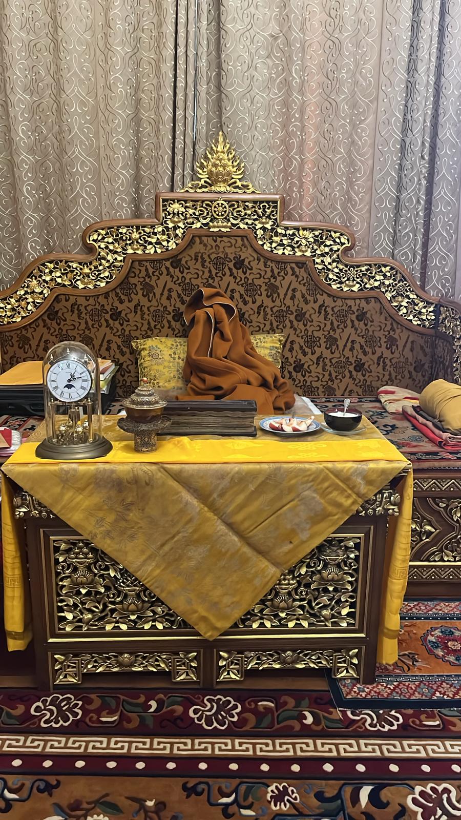 Rinpoche's teaching throne